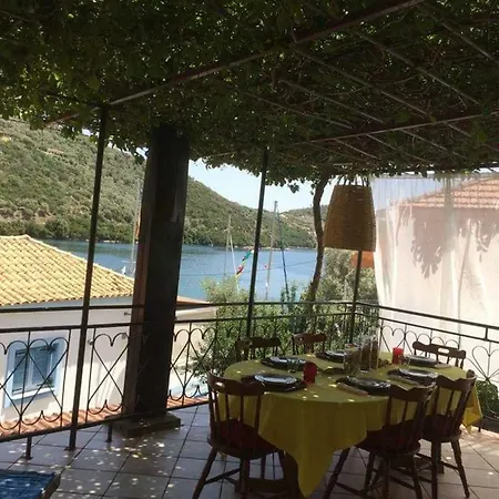 بيت للعطل Stefania Houses
