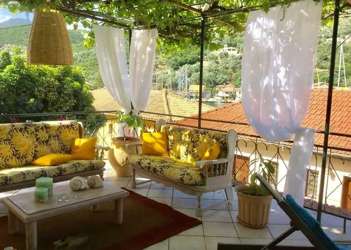 Stefania Houses Sivota